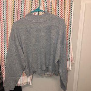 H&M new M without tags gray mock turtleneck sweater crop